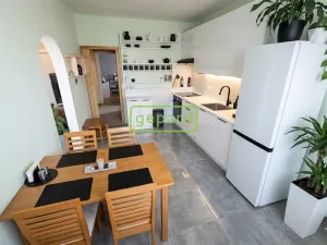 Prodej bytu 3+1, Liberec, Dobiášova, 82 m2