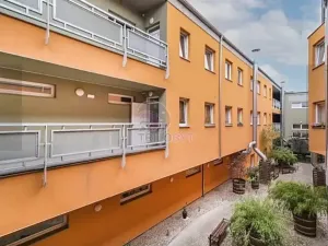 Pronájem bytu 2+kk, Praha - Hloubětín, Slévačská, 46 m2