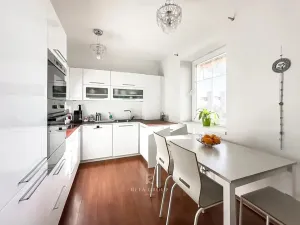 Prodej bytu 2+1, Praha - Dolní Počernice, Národních hrdinů, 63 m2