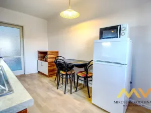 Pronájem bytu 2+1, Hradec Králové, Na Střezině, 55 m2