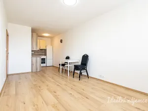 Pronájem bytu 2+kk, Praha - Černý Most, Kpt. Stránského, 46 m2