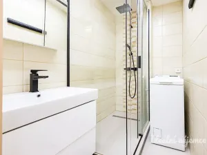 Pronájem bytu 2+kk, Praha - Černý Most, Kpt. Stránského, 46 m2