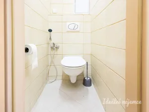 Pronájem bytu 2+kk, Praha - Černý Most, Kpt. Stránského, 46 m2