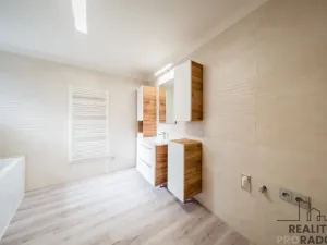 Prodej rodinného domu, Čejkovice, V Sadech, 180 m2