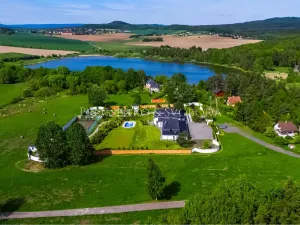 Prodej ubytování, Rosovice, 900 m2