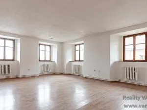 Prodej bytu 3+1, Žatec, náměstí Svobody, 101 m2