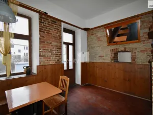 Pronájem restaurace, Náchod, Masarykovo náměstí, 232 m2