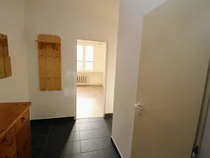 Pronájem bytu 2+kk, Praha, Novodvorská, 40 m2