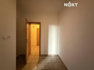 Pronájem obchodního prostoru, Jilemnice, Husova, 80 m2