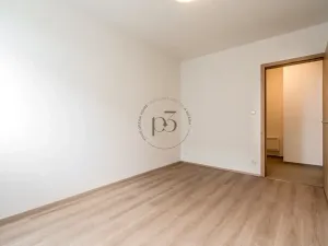 Pronájem bytu 2+kk, Praha - Prosek, Čakovická, 43 m2
