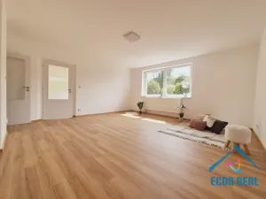 Prodej vícegeneračního domu, Stará Paka - Ústí, 300 m2