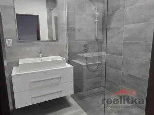 Pronájem bytu 3+1, Opava - Předměstí, Dostojevského, 108 m2