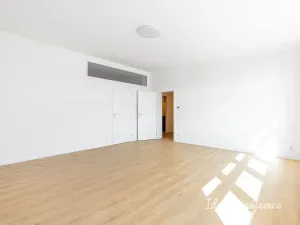 Pronájem bytu 2+1, Praha - Vršovice, Bulharská, 55 m2