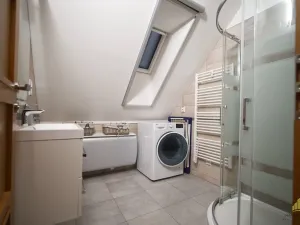 Prodej činžovního domu, Bulhary, 281 m2