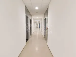 Pronájem kanceláře, Praha - Třebonice, Sárská, 350 m2