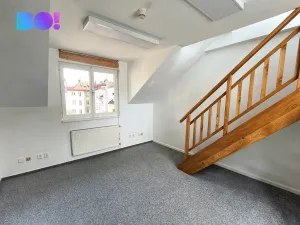 Pronájem kanceláře, Praha, Žerotínova, 57 m2