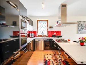 Prodej rodinného domu, Zeleneč, U Lesoparku, 174 m2