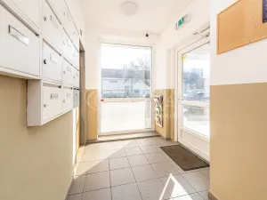 Prodej bytu 1+kk, Praha - Hrdlořezy, U Smetanky, 39 m2
