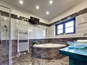 Prodej rodinného domu, Vrchlabí - Hořejší Vrchlabí, 429 m2