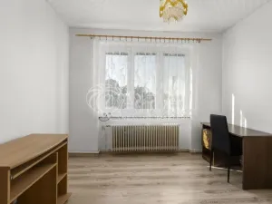 Prodej bytu 4+kk, Úhřetice, 75 m2