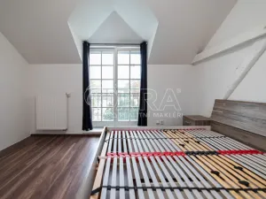 Prodej bytu 5+kk, Holubice, Za Dvorem, 117 m2