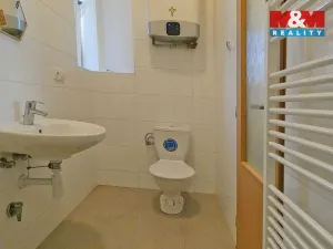 Pronájem bytu 1+kk, Ronov nad Doubravou, Zámecká, 31 m2
