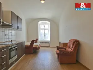 Pronájem bytu 1+kk, Ronov nad Doubravou, Zámecká, 31 m2