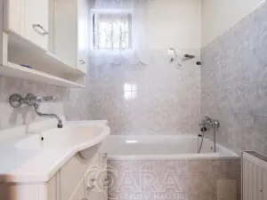 Prodej rodinného domu, Milovice - Benátecká Vrutice, 300 m2