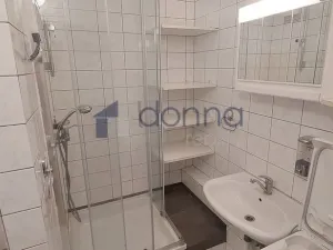 Pronájem bytu 2+kk, Praha, Uherská, 45 m2