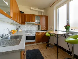 Prodej bytu 3+1, Brandýs nad Labem-Stará Boleslav - Brandýs nad Labem, Komenského nám., 99 m2