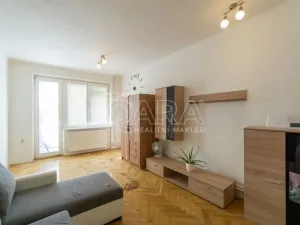 Prodej bytu 3+1, Brandýs nad Labem-Stará Boleslav - Brandýs nad Labem, Komenského nám., 99 m2