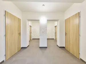 Prodej bytu 4+kk, Mladé Buky - Hertvíkovice, 132 m2