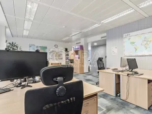 Pronájem kanceláře, Praha - Dejvice, Evropská, 236 m2