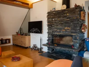 Prodej atypického bytu, Šumperk, Revoluční, 99 m2