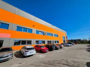 Pronájem kanceláře, Praha - Horní Počernice, Do Čertous, 358 m2