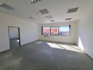 Pronájem kanceláře, Praha - Horní Počernice, Do Čertous, 358 m2