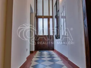 Pronájem bytu 2+kk, Praha - Nové Město, Štěpánská, 71 m2