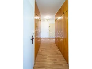 Prodej bytu 3+1, Neratovice, nám. Republiky, 78 m2