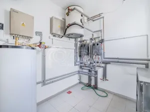 Prodej výrobních prostor, Sukorady, 187 m2