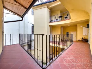 Prodej bytu 4+1, Praha - Malá Strana, Malostranské náměstí, 91 m2