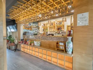 Prodej restaurace, Praha - Hostivař, náměstí Přátelství, 195 m2