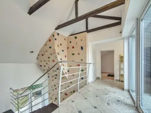 Pronájem rodinného domu, Dolní Břežany, V Úvozu, 380 m2