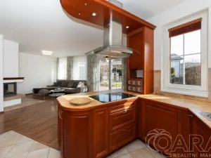 Prodej rodinného domu, Dolní Břežany, K Písnici, 136 m2