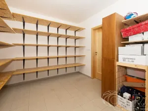 Prodej rodinného domu, Dolní Břežany, K Písnici, 136 m2