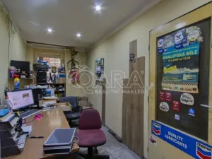 Prodej komerční nemovitosti, Smečno, nám. T. G. Masaryka, 602 m2