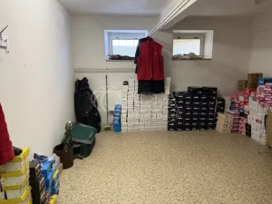 Pronájem obchodního prostoru, Nový Jičín, U Grasmanky, 28 m2