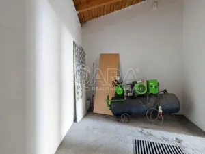 Pronájem výrobních prostor, Nový Jičín, Riegrova, 2293 m2