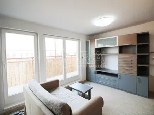 Pronájem bytu 1+kk, Praha - Holešovice, U průhonu, 31 m2