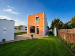 Prodej rodinného domu, Troubsko, Sadová, 277 m2