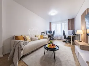 Prodej bytu 2+1, Unhošť, Komenského, 52 m2